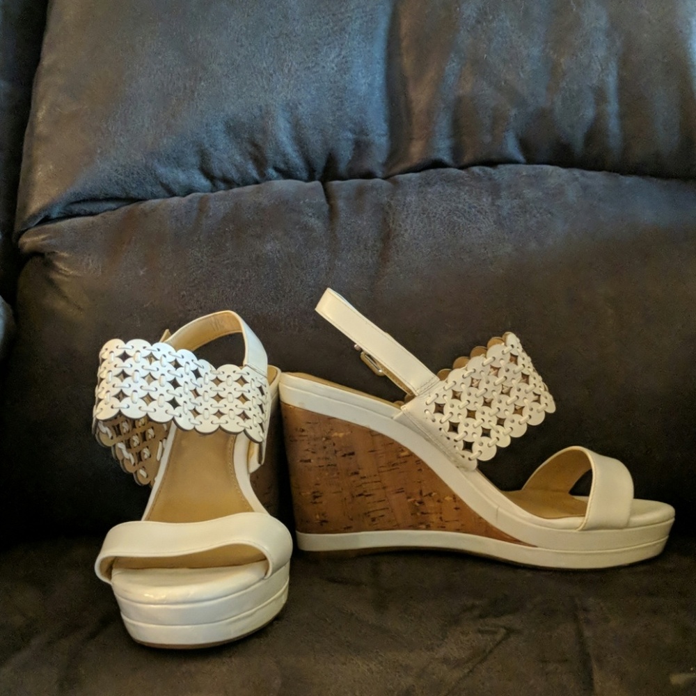 Antonio Melani wedge